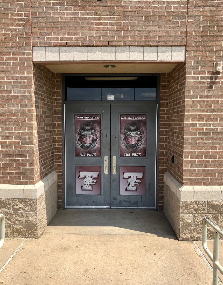 SWOSUFootball's tweet photo. Our staff has arrived at Mansfield Timberview!
🏟 @TViewWolves 
💰Walk-ups - $60  

➡️@WNMUFootball 
➡️@WestmoFootball 
➡️@BuilderFootball 
➡️@ccwrangler_ftbl 

#Focus2020 | #SpotTheBall https://t.co/K8GKaNSMxx