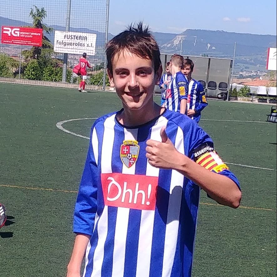 Últim any d infantil a l <a href="/udtaradell/">UD Taradell</a> d en Martí! L any que ve Cadet! Disfrutant de l esport i els seus companys d equip i de poble! Esforçant-se en millorar i respectant les normes, els entrenadors, el club i als companys i rivals! Molt orgullós d ell! Felicitats Martí!!