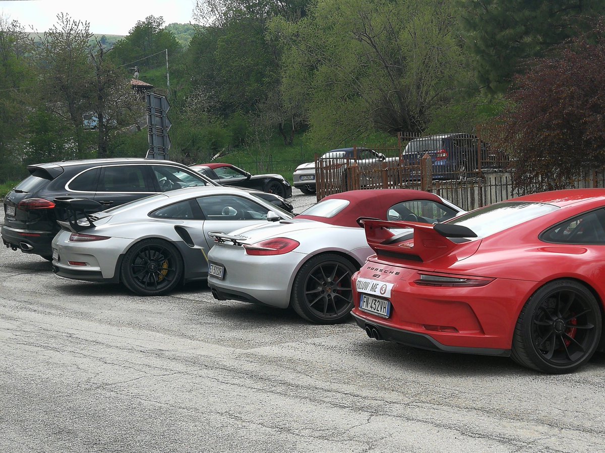 ARP_2016's tweet photo. #Porsche a #poggiocancelli! @Abruzzo_Eventi #abruzzo #campotosto @porscheclub https://t.co/YOY1VYqgj2