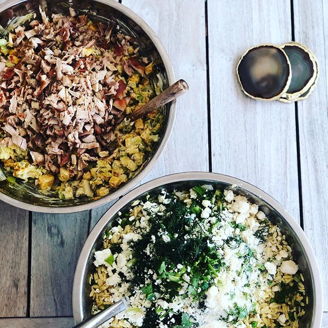 Finishing up prep on some awesome salads for @formula_complete_fitness ‘s open house today!  Vie doesn’t just write meal plans...we love to cater to local businesses and teach tons of cooking classes, too. •
Grateful for this #cville community🙌. •
On… bit.ly/2JSPQAw