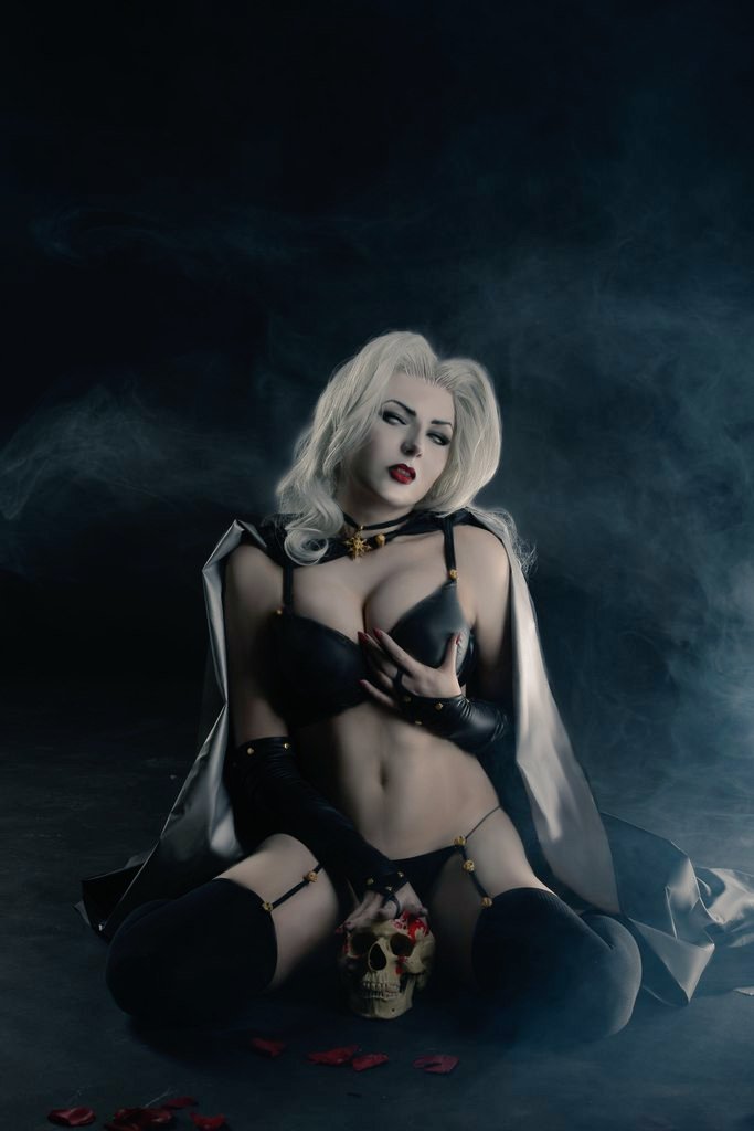 Lady0fdeathx's tweet photo. #SexySaturday https://t.co/x0KaYcncKk