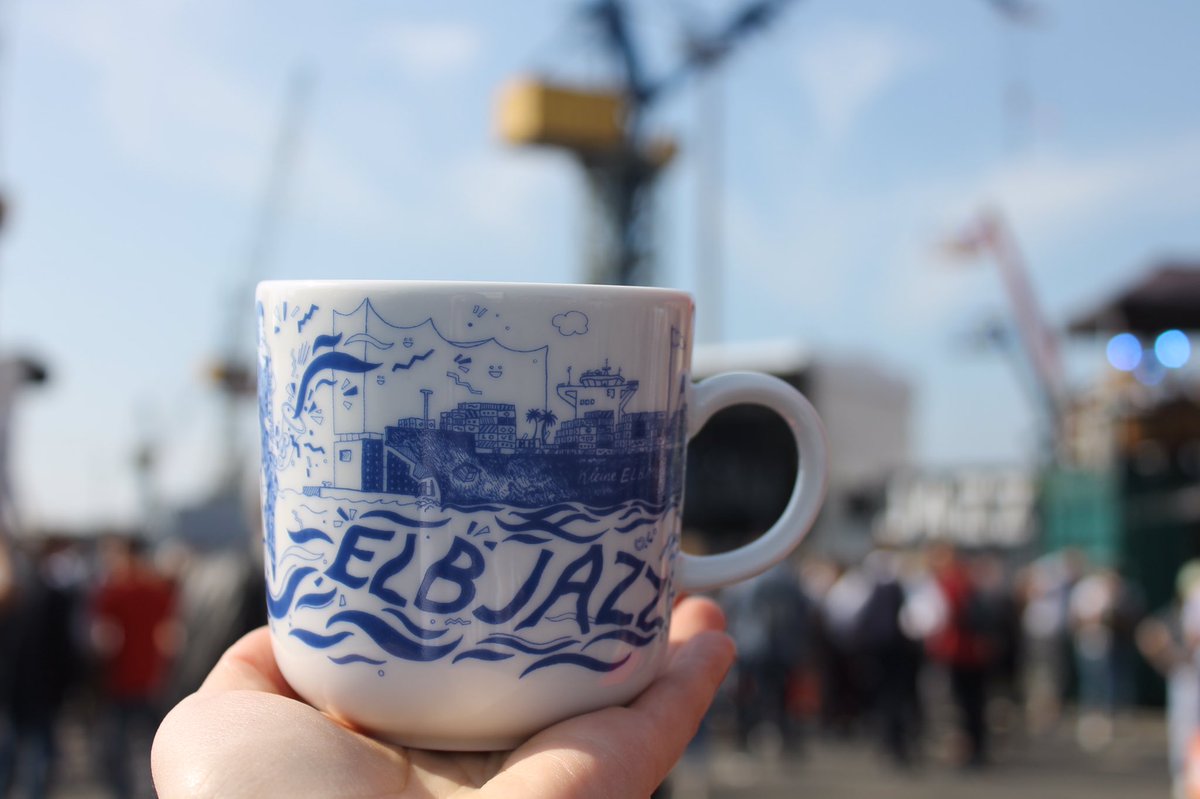 Elbjazz's tweet photo. Die neue ELBJAZZ-Tasse ist ein Muss in jeder Küche! Also ab zum Merchdesk und das eigene Exemplar ergattern ☕️ #elbjazz19 #festival #tasse #mussinderküche #merch #hamburg #hafen #waseintag #tag2 https://t.co/uzQjZ9nXRQ
