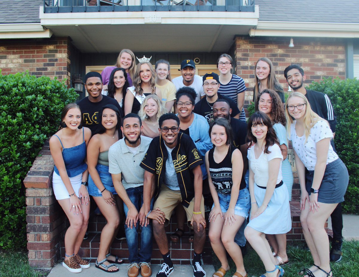 wsuDG's tweet photo. We had so much fun surprising our sister @Courtney23Wages last night! Good luck to Miss Black &amp; Gold as she heads off to the Miss Kansas competition! 💕 Thank you @DELTAMUALPHAS for celebrating with us 🥳 https://t.co/qNemldDnbz