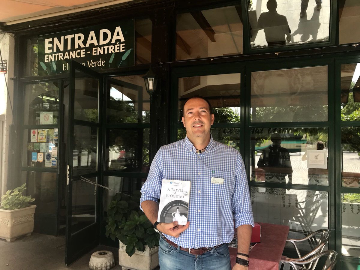 Si vas a #Aranjuez #Spain no puedes dejar de visitar <a href="/ElRanaVerde/">ElRanaVerdeAranjuez</a> y  disfrutar del lugar mientras lees #ATravésdesuObjetivo una #novela de @Charynovelas que avivará tu #deseo de saber mucho más. Aprovecha la oportunidad que  Vias Literarias te brinda junto a <a href="/BarriosdeLetras/">BarriosdLetras</a>