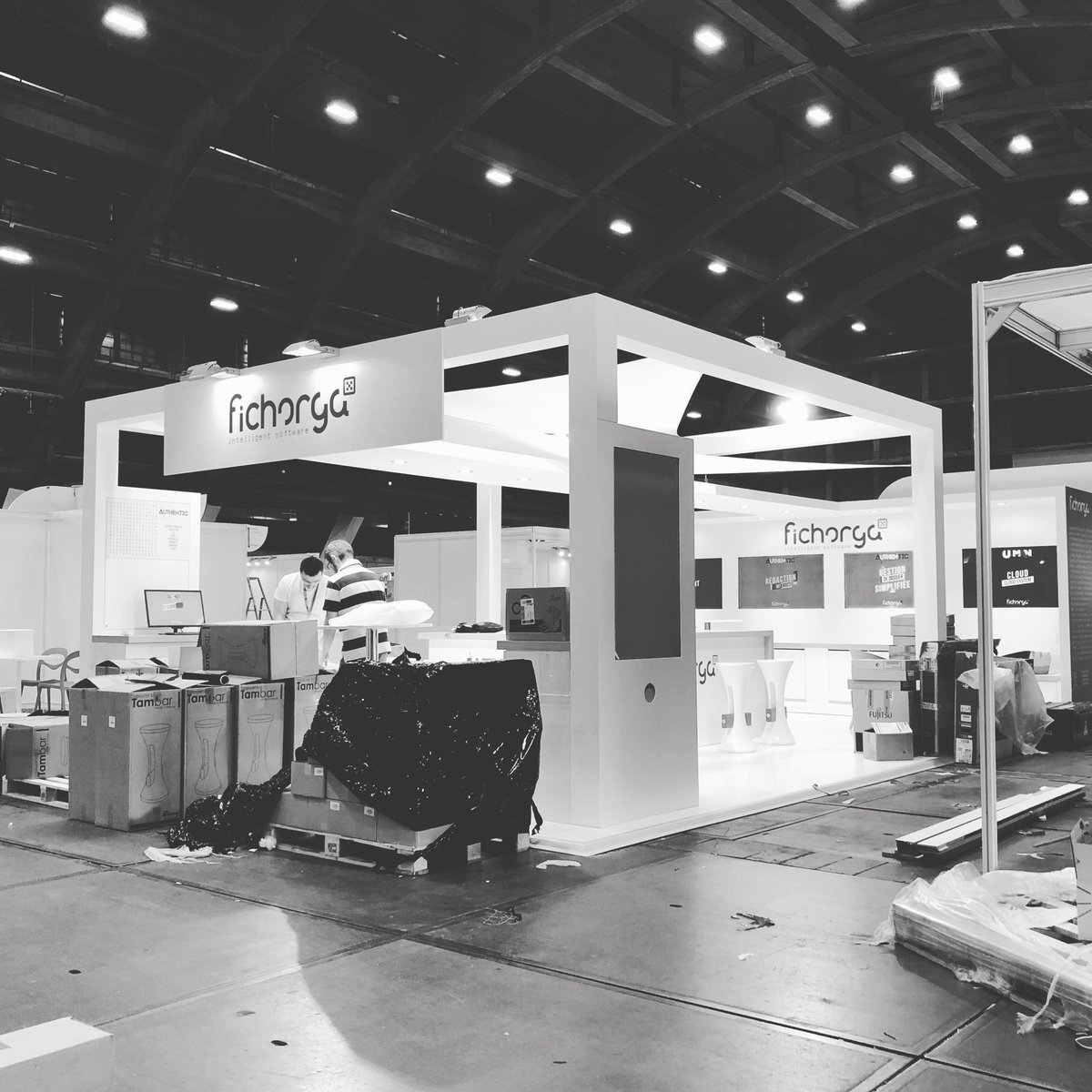 fichorga's tweet photo. Le stand #fichorga work in progress #congresnotaires2019 c’est déjà demain ! #notaires @Notaires_CSN #IA #cloud #Bruxelles https://t.co/h7Lvod46SA
