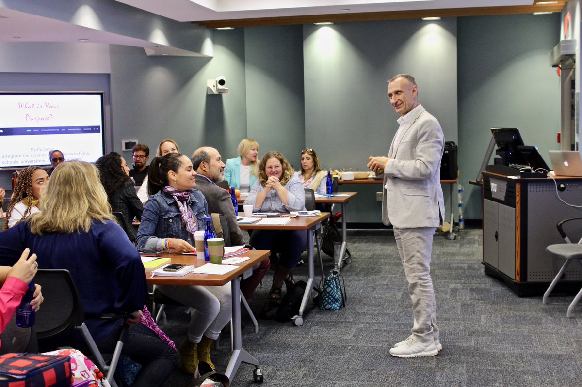 WOHASU's tweet photo. Day 2 of the Chief Happiness Officer Certification with @FIUHospitality, WOHASU and Program Director @sandro_formica! Participants are engaging in content on positive self-leadership, stress engagement, hiring and training for happiness &amp; managing positive organizations https://t.co/uoOxI6tmsp