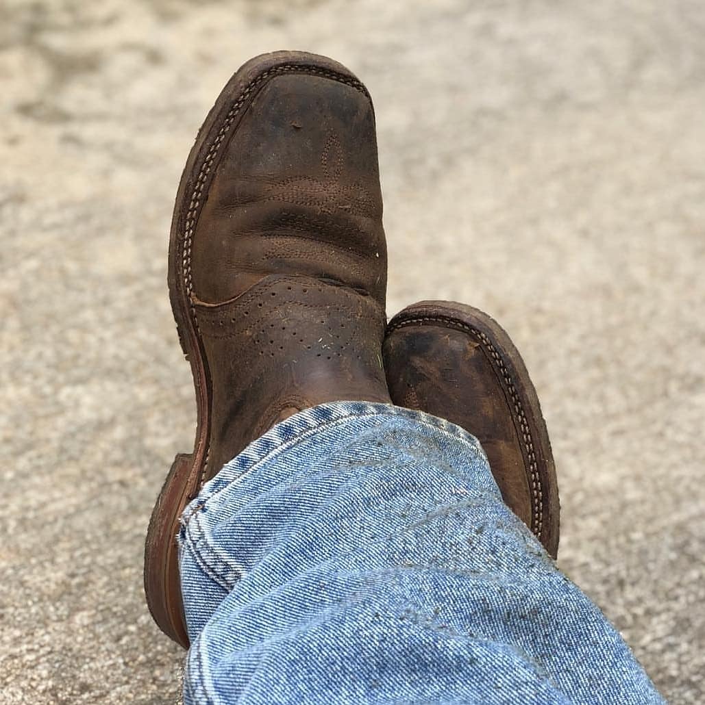 workbootworld's tweet photo. #Repost @just4funradio
・・・
After two back surgeries, and having a problem with my right leg ... I found #doublehboots  these square toe boots are amazing I work and play in these boots and will never wear anything. https://t.co/tpdQwLuslr