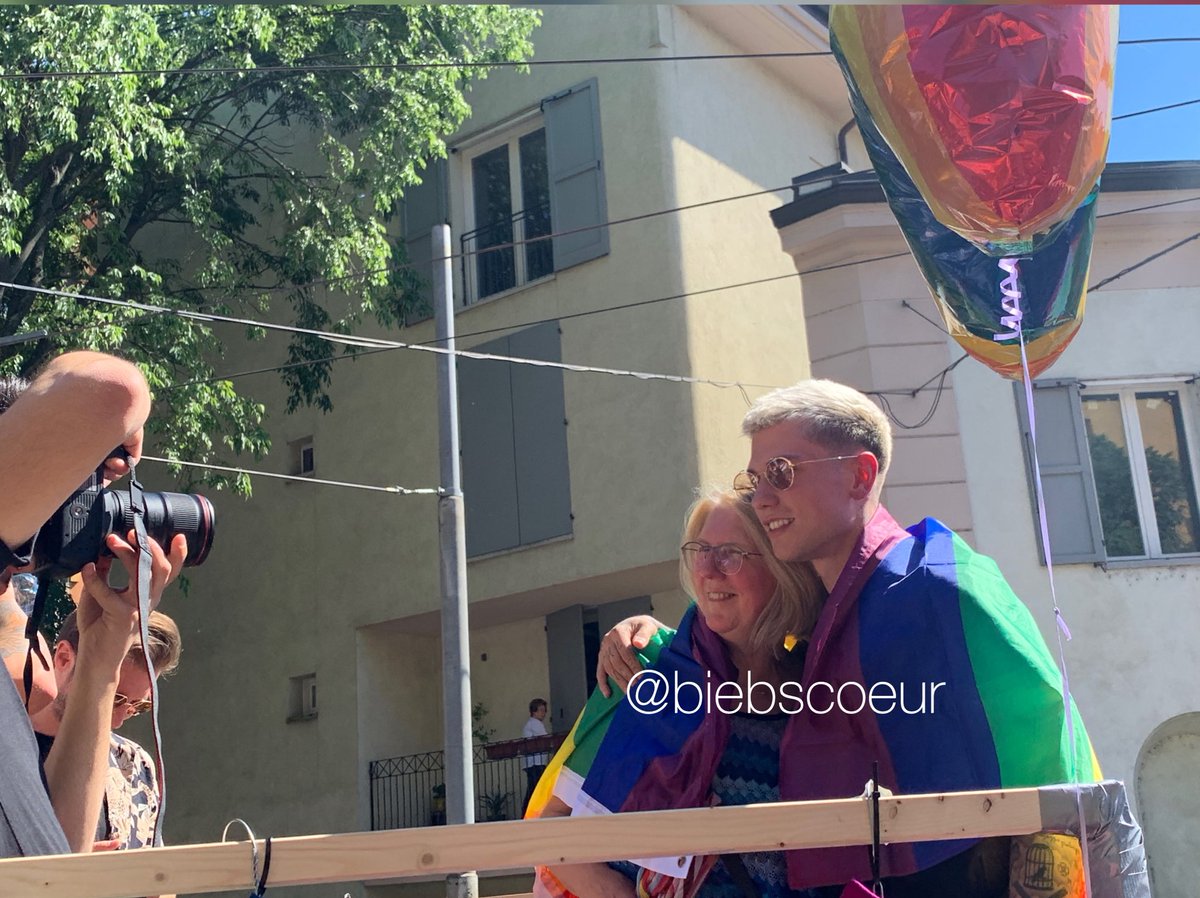 biebscoeur's tweet image. #ModenaPride ❤️🧡💛💚💙💜 @Benji_Mascolo