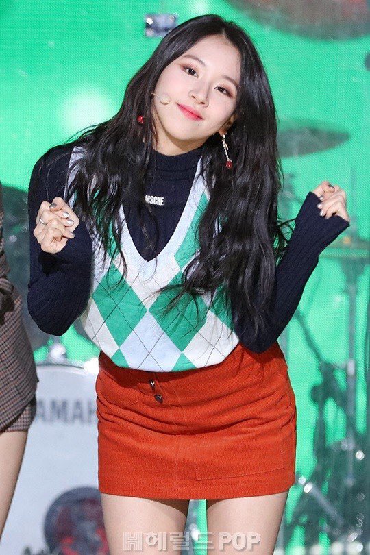 K Pop Fortune Teller Chaeyoung S Bias In Bts Is Jungkook Twiceworldtour19 Chaeyoung Btsatwembley Jungkook Bias