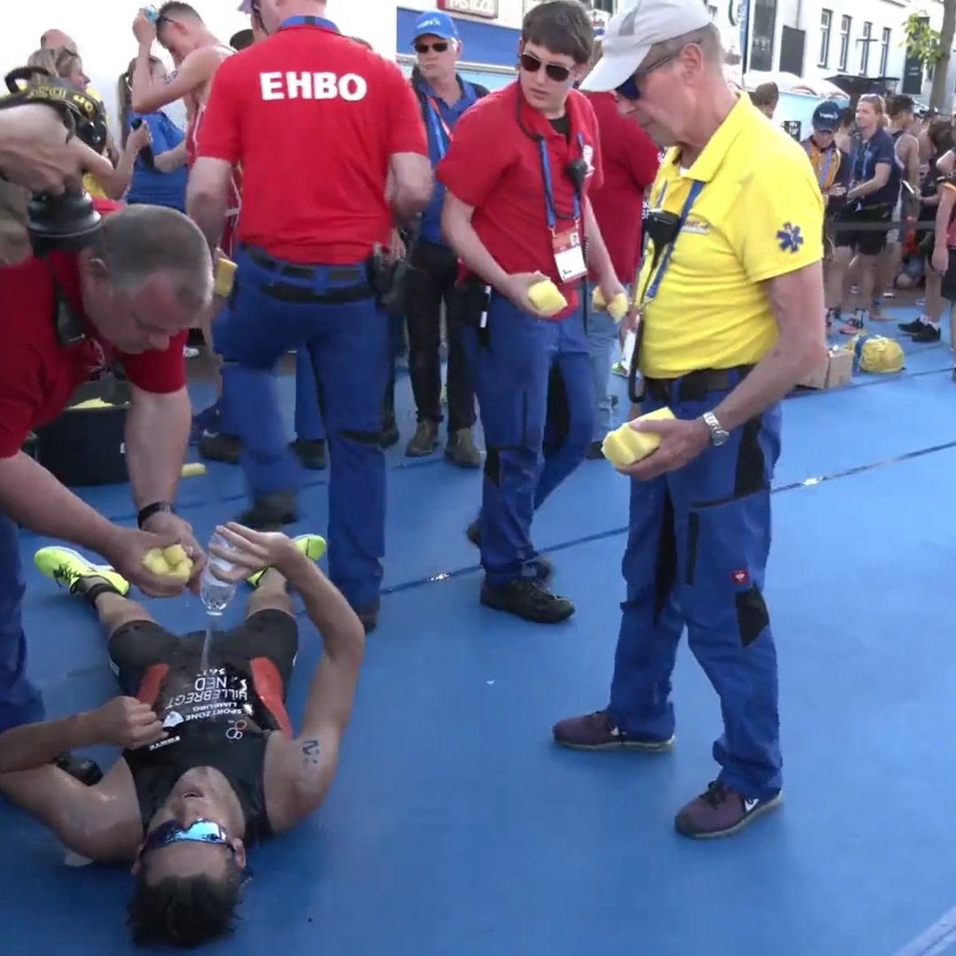 Wat een held! <a href="/donaldhille/">Donald Hillebregt</a> laat even duidelijk zien waarom hij thuis hoort op dit niveau! Gefeliciteerd bro!!