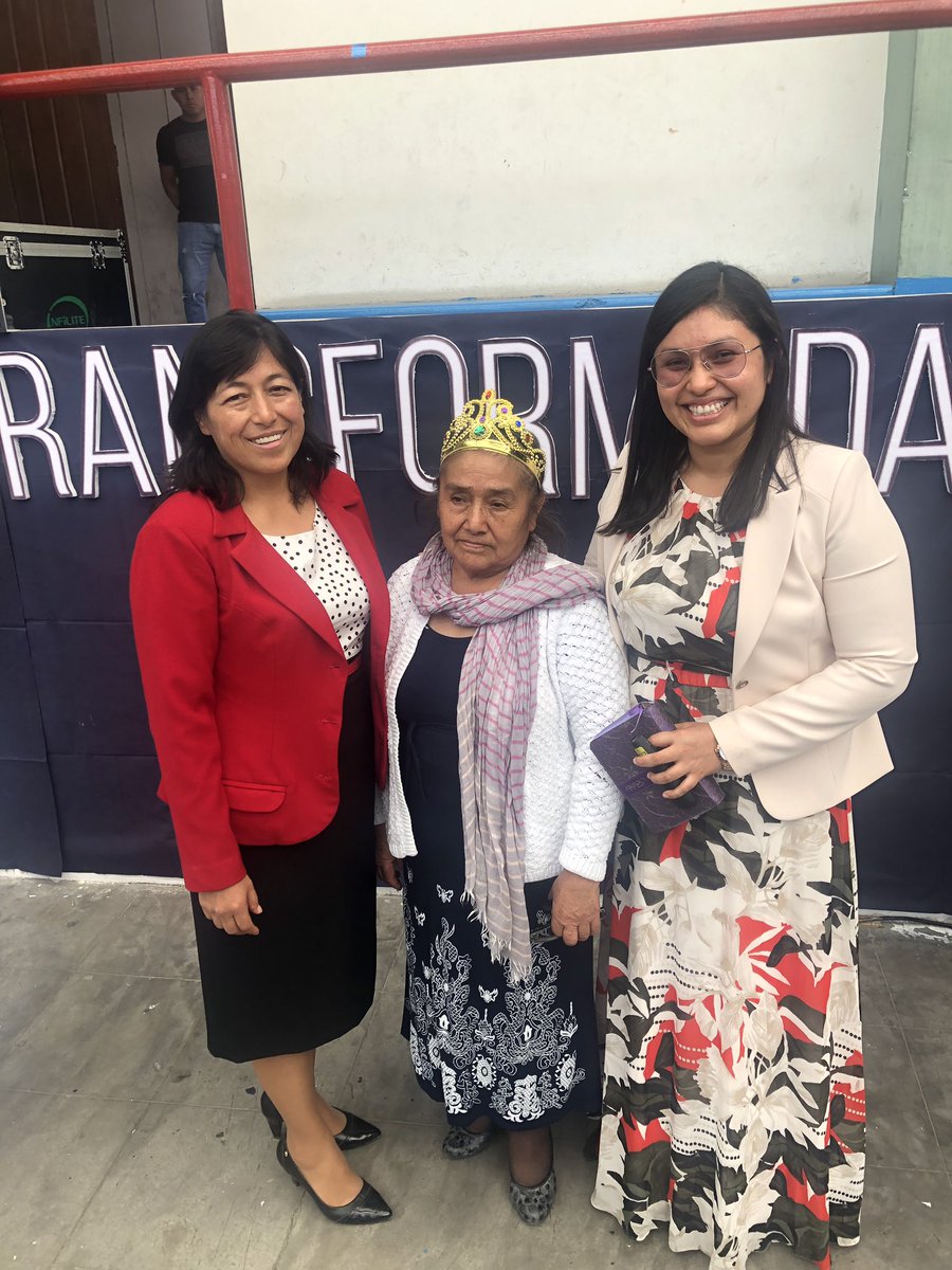 PrCTello's tweet photo. Hna. Santos Flores llevó 6 personas para Cristo este año y sigue cumpliendo la misión junto a su #ParejasDiscipuladora con 22 estudiantes de la Biblia. Dios siga guiando y bendiciendo a su iglesia #UPN #Perú 🇵🇪 #ANOP #VidaTransformada @prertonkohler @edwardheidinger @BogerJr https://t.co/MHP5t5BvkQ