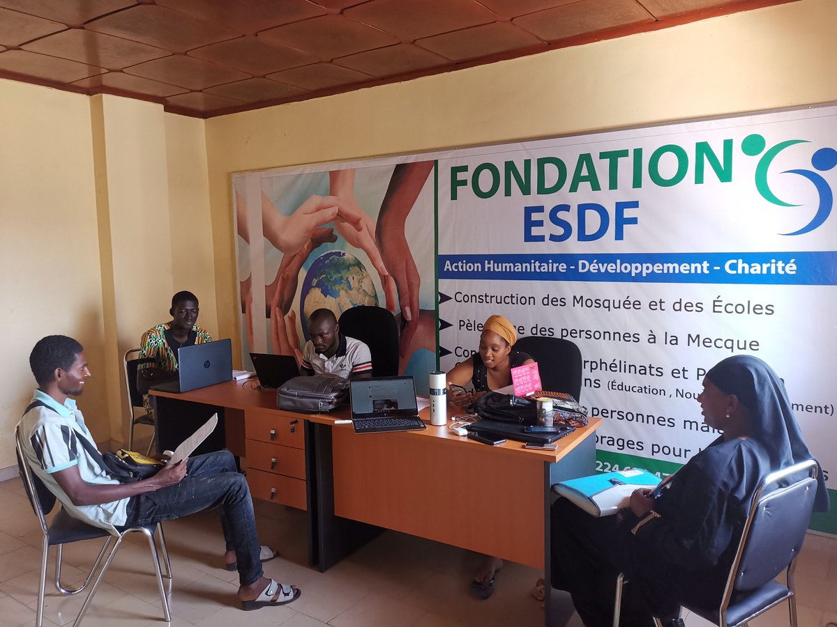 FondationESDF's tweet photo. En prélude de l'organisation ce 03 Juin 2019 à notre siège du lancement de nos activités, nos consultants et équipe dirigeante se sont réunis cet après midi pour les travaux préparatoires.

Objectif: Presenter à la presse, quelques réalisations de la @FondationESDF https://t.co/x6P0Aut1Aq
