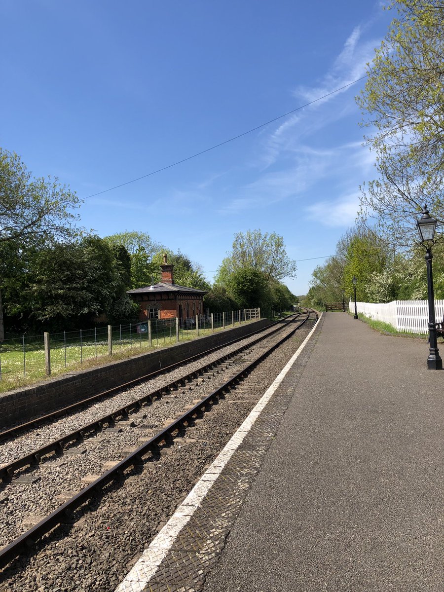 ashbyboats's tweet photo. Visit Shenton steam train station at a stop along the Ashby Canal for a beautiful walk in the sun.

#AshbyBoats #AshbyCanal #Boat #BoatHire #Luxury #Holidays #DayTrip #Narrowboat #Canal #Barge #Waterways https://t.co/QnzVM7Onx6