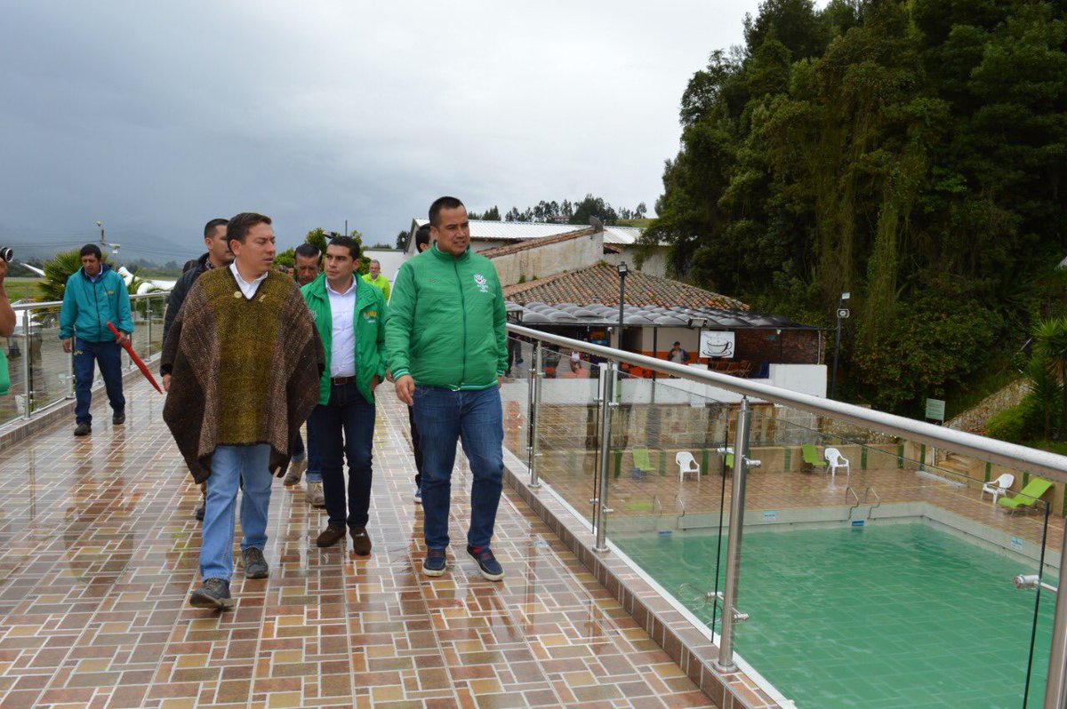 ¡Qué bonito es trabajar en conjunto por Boyacá!

En Paipa, inauguramos obras para el turismo y bienestar lideradas por <a href="/AlcaldiaDePaipa/">Alcaldía de Paipa</a>: Plataforma comercial, semicubierta de piscina y membranas para piscina cisnes del <a href="/termalesITP/">ITP - termalesPaipa</a>. 

Recuerden: #DescansarAquíTeHaceBien.