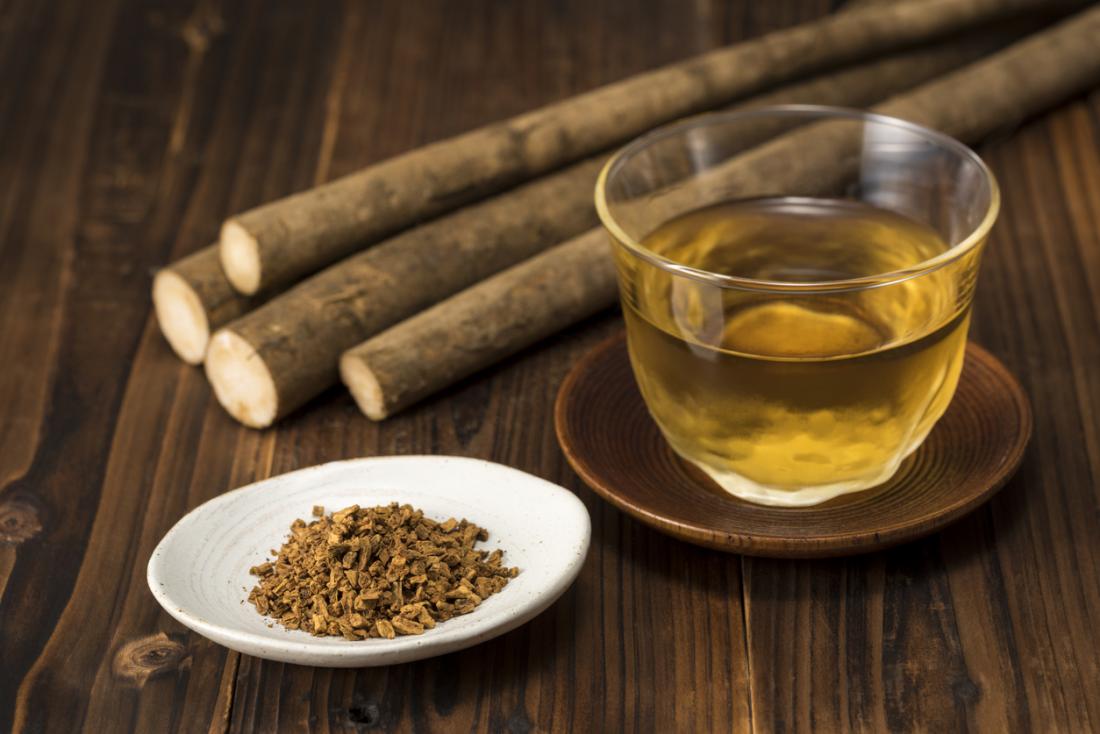 MozartCircle's tweet photo. 10-1785 VIENNA: LEOPOLD HAS RHEUMATISM & DRINK BURR ROOT TEA
#Leopold & #Mozart had many natural remedies to use when ill! When #Leopold visited #Mozart in #Vienna in 1785 he got rheumatism & so prepared what we prob. call today a #BurdockRootTea still used today for cold&flu! ๐ค https://t.co/gjZ0PYuaFX