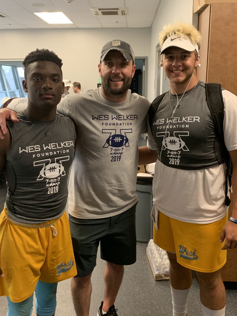 What a great day for the Patriots at Wes Welker 7 on 7! Thanks to the <a href="/WesWelkerFDN/">WesWelker Foundation</a> and <a href="/WesWelker/">Wes Welker</a> for having us!