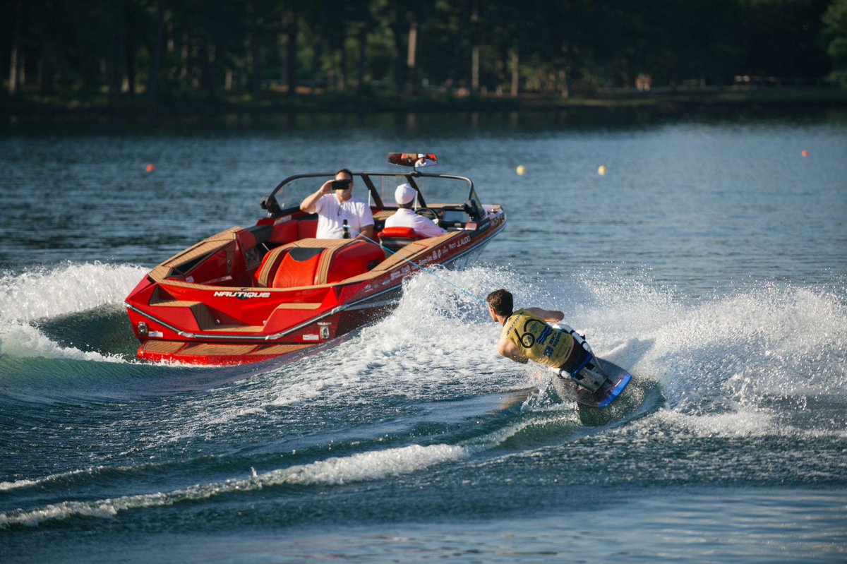 Nautique Boats tweet media