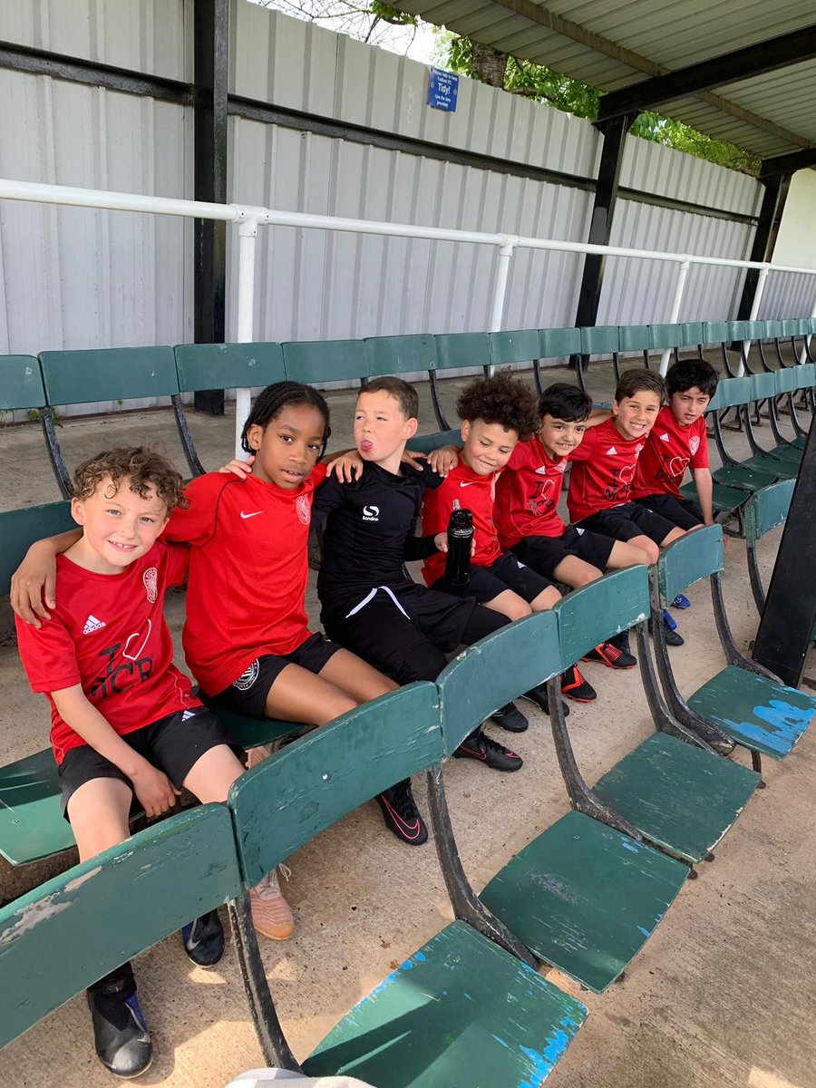 Fletcher Moss Rangers FC #FMR tweet media