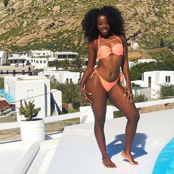 Girls just wanna have #sun☀️ Αν λατρεύετε το μοναδικό bikini από τη σειρά της #DoutzenKroes, μπείτε στο hunkemoller.gr για να το αποκτήσετε!
.
. 
#HKMsummer #HKMfestival #DoutzenStories #bikini #swim #sun #beach #glam #SwimCollection #Hunkemöller #hunkemoller_gr <a href="/jenybsg/">Jenny Bossinga</a>