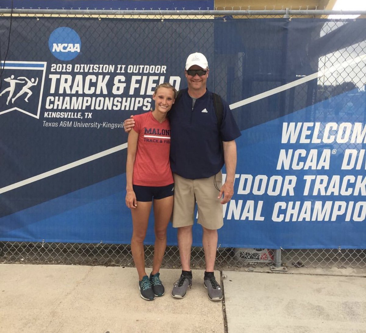 RunMaloneXCTF's tweet photo. Can we get a retweet for these athletes? What a season, Pioneers! #MUTF #NCAAD2 https://t.co/jaICay1kpX