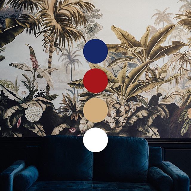 julialosfelt's tweet photo. Branding design for @mercure.lacorderieroyale 👑🌴
•
#graphicdesign #designinspiration #exoticleaves #wallpaper #hotelbranding #hoteldesign #bluemode #infinimentcharente #rochefort #charentetourisme #charentemaritimetourisme #freelance #junglewallpaper… https://t.co/LQOakfVtDE https://t.co/vGJ5DpXsCz