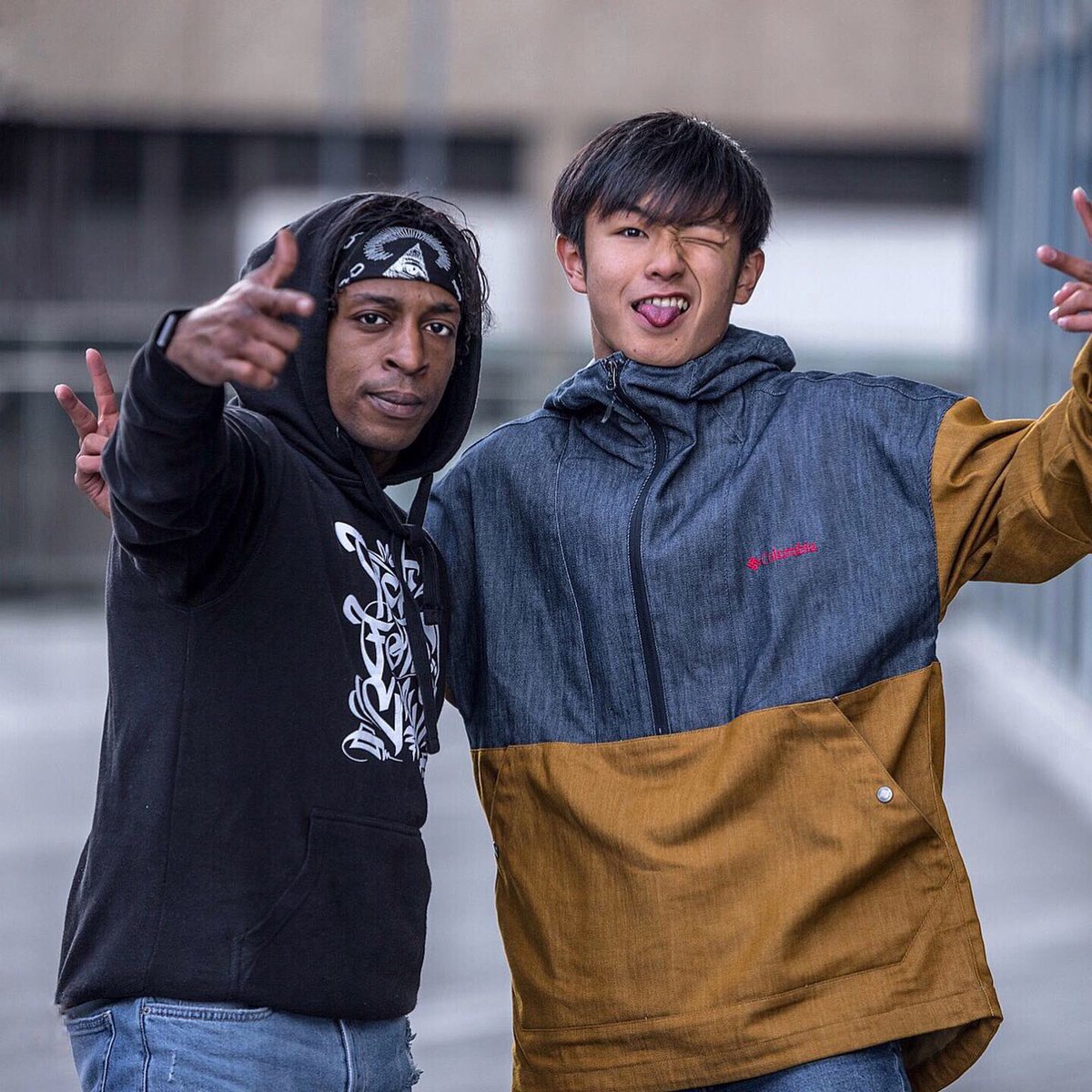 bboy_Shigekix's tweet photo. アメリカのレジェンドbboy 🇺🇸
Machineとコラボ撮影しました!
🚀💣💥🤜🏽🤛🏽
#bboymachine ✖️ #bboyshigekix
📸by @bsmkphoto
#BREAKMISSION #birmingham #UK #shooting #photo #picture #bboymachine #bboyshigekix https://t.co/vmEiknsXhl