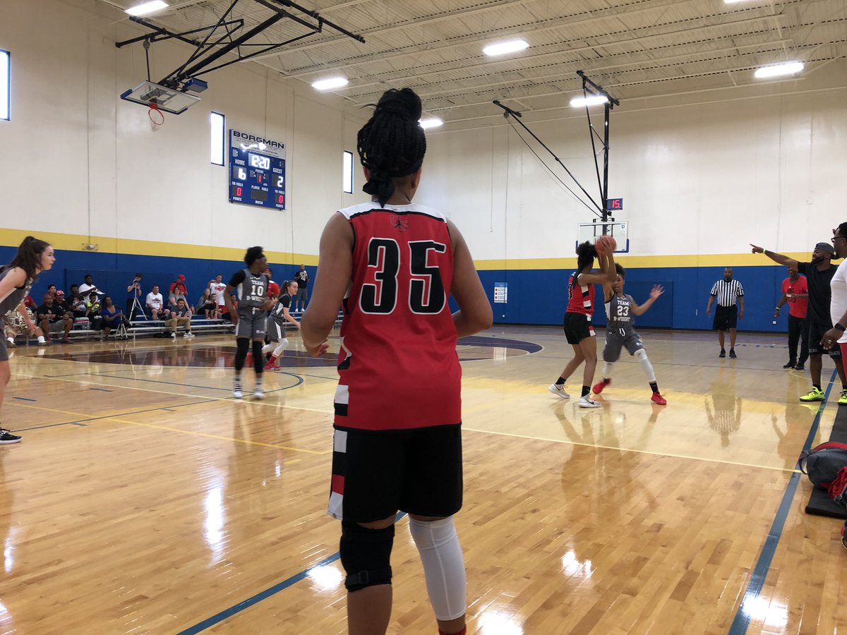 ohio50's tweet photo. #THEMIDWESTSHOWDOWN Team B Wright Black 2024 vs Cincy Finest. https://t.co/tr1Net3jIs