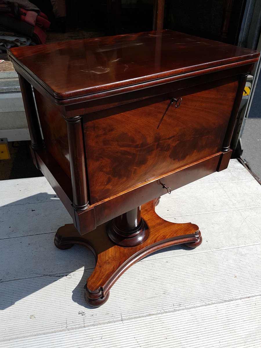 OldStable24's tweet photo. A lovely flame mahogany work table , in beautiful restored condition. Unusual item for sale in New Street now. https://t.co/aalbxrKvPs