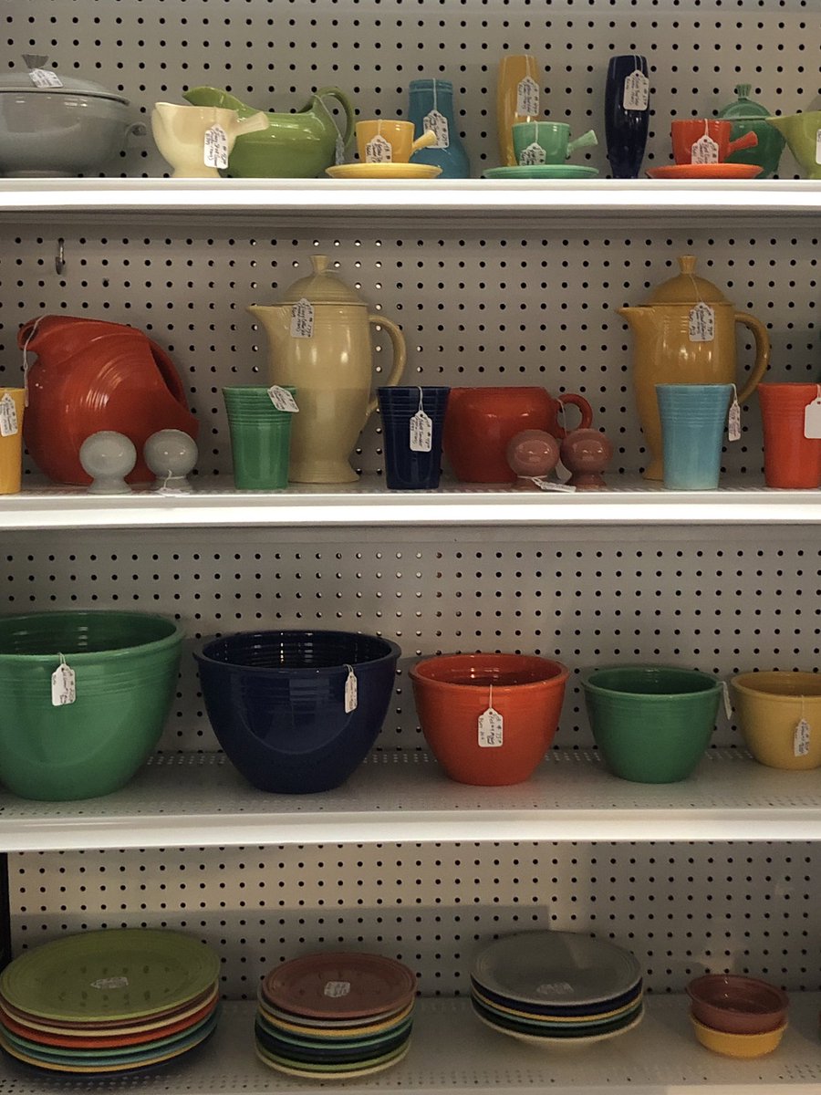 A dealer here in the shop has a nice selection of vintage Fiestaware.  These pieces would be nice to start or help complete a collection.  #coolcollectedantique #coolandcollectedantiques #vintagelnk #shopsmallbusiness #supportsmallbusiness #fiestaware #vintagefiestaware