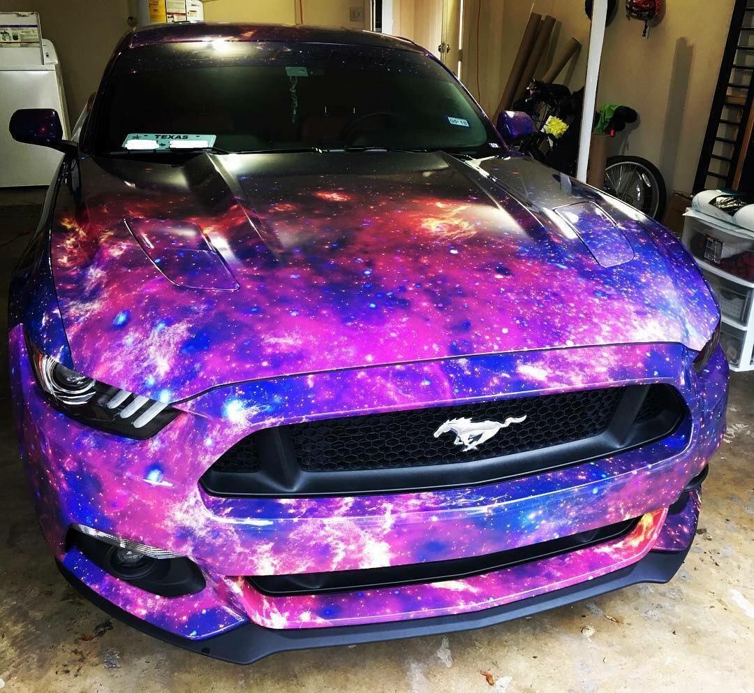 Now that's a paint job.
S550 GT
😍😍😍