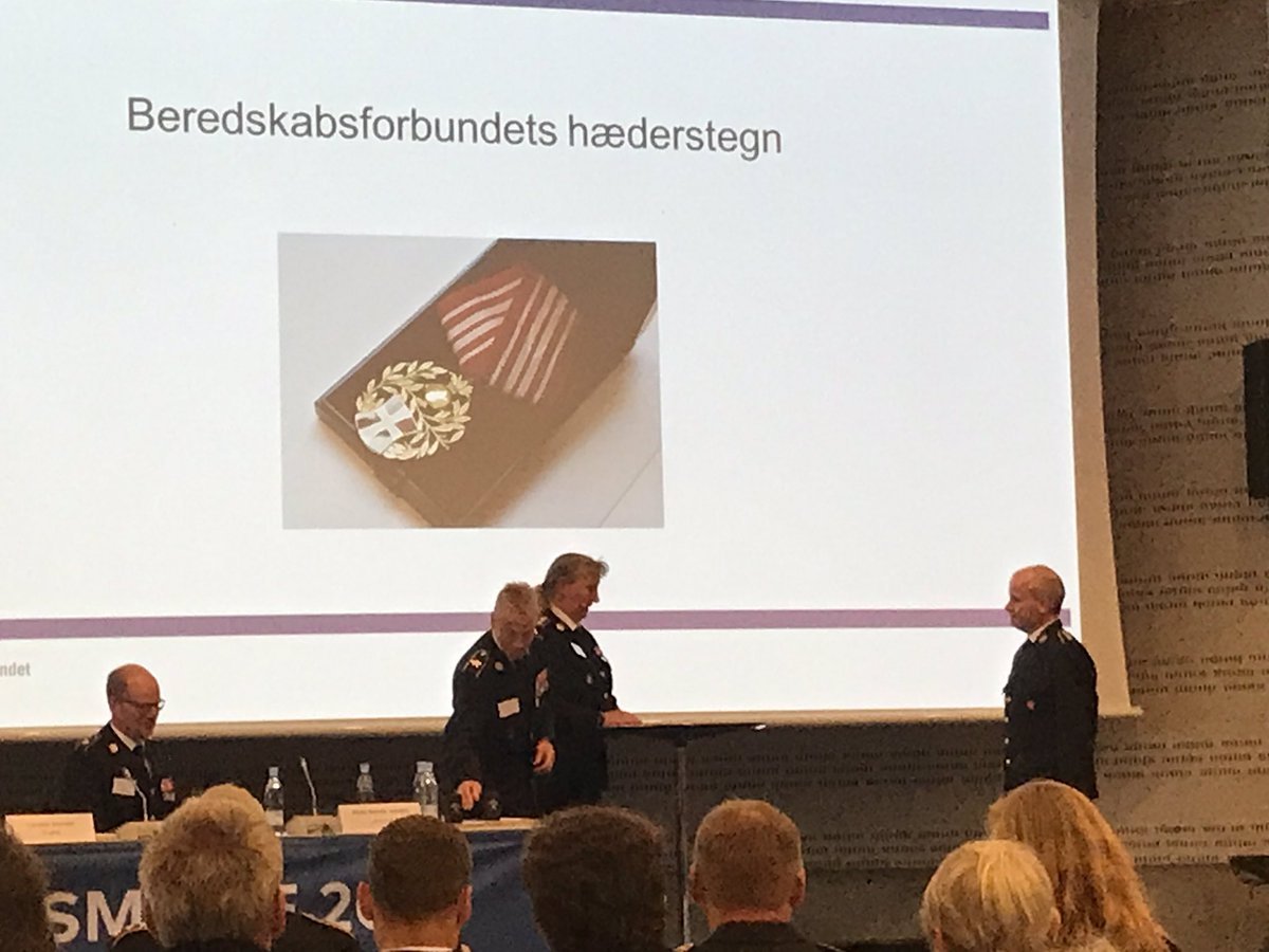 112Furesoe's tweet photo. Vi ønsker @BRSlhsschou  stort tillykke med Beredskabsforbundets hæderstegn 🇩🇰 https://t.co/wpCpO8F2vr