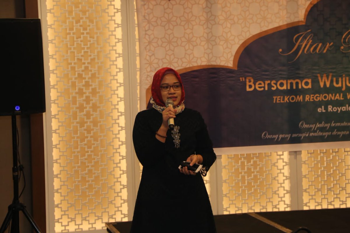 Rws3Jabar's tweet photo. Iftar Ramadhan Telkom RWS3 - DWS - ISP (240519) 
"Bersama Wujudkan Digital)
(220519) 🙏🙏
#rws3jabar #treg3 @sonybw @realantontimur @nannur29 @ekadiah_arsi @myFIENA @DianPutrii #kipasbudayajawara #jawara https://t.co/roAx0intzd