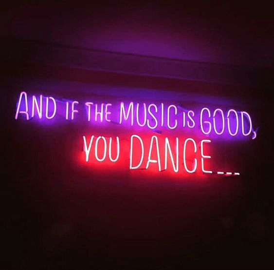 What better way to spend your Saturday!? Have a great Bank Holiday weekend! 🍻 #HappySaturday