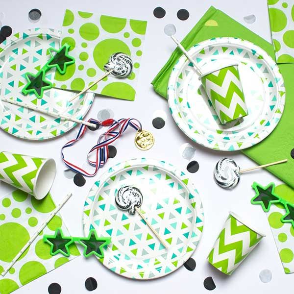 KitCaboodleKit's tweet photo. Throw a kicking football party! 30% off with code TAKE30. ⚽️  https://t.co/VOjCMyQLQs https://t.co/o8rhzp4Af6