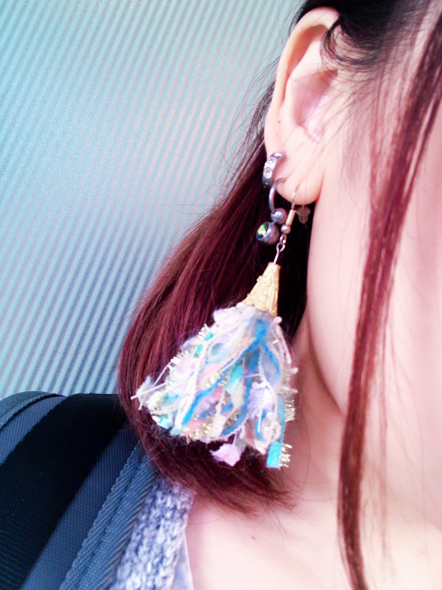 ca7boom's tweet photo. 去年nattyからもらったピアス、やっぱり可愛くて大好き❤️
明日はゆいさん春ツアーラスト‼️
東京公演です💃
帰って復習だぁ〜〜〜ッ( งᵒ̴̶̷᷅ωᵒ̴̶̷᷄)ง⁼³₌₃
#MERii
#GachiLL2019 https://t.co/wtO3ZPk7JA