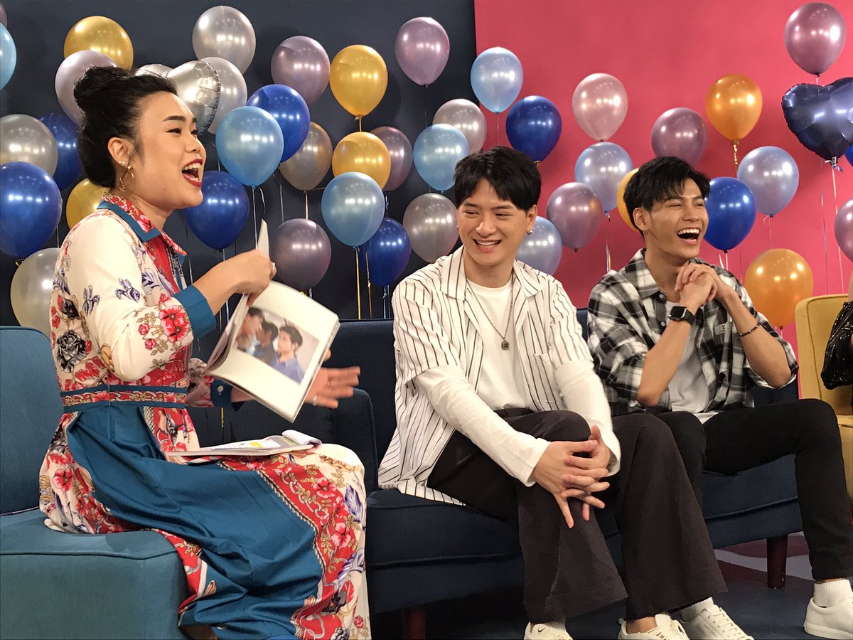 GMMTV's tweet photo. #PerayaProject2019 Project ที่ 2
Photobook เล่มที่ 4 ของ KRIST - SINGTO

จะมาใน Concept และใช้ชื่อว่าอะไรน้าาา ต้องรอติดตาม ปลายปีนี้ได้ Pre-order กันแน่นอนจ้า
#GMMTV https://t.co/QG0rYlpSDk