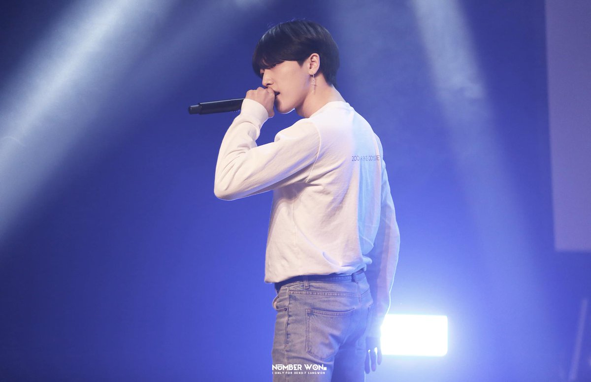 numberwon_sw's tweet photo. 190105 졸업공연 #제노티 #상원
@sswon95 @XENO_T_twt

오랫���안 못 봐서 좀 보고싶어요ㅠㅠ
잘 지��니?우리 원아♡ https://t.co/RKZDyG7gvq