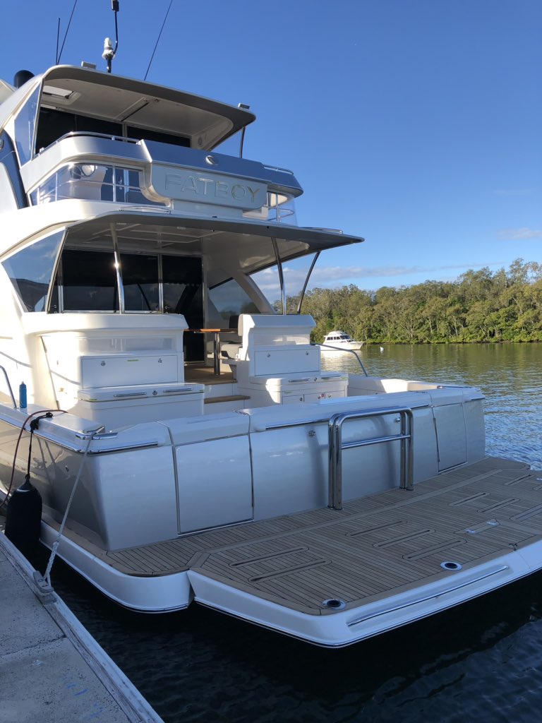 marcusphuket's tweet photo. #ilovefatboy #rivieraboats #leemarine https://t.co/qB7f57IzIy