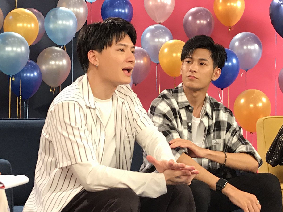 GMMTV's tweet photo. #PerayaProject2019 Project ที่ 3
รายการ Online จาก KRIST - SINGTO

มาในชื่อรายการ "Friend.Ship with Krist - Singto" เตรียมเจอกันเดือนละ 1 EP. มีให้ดูกันตลอดทั้งปี รอเลย ห้ามพลาดนะจ๊ะ!
#GMMTV https://t.co/XRbewiVH82