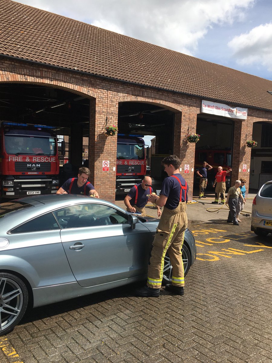 HumbersideFire's tweet photo. A great day to call in to Beverley Fire Station where @HumbersideFire crews are washing cars to raise funds for the amazing @firefighters999 🚒😎 https://t.co/FX7YlSmxGK