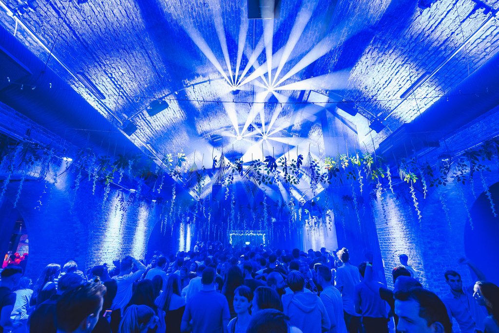 labyrinthlondon's tweet photo. Keinemusik memory #3. When we turned The SteelYard into a Keinemusik infused dance floor last October.
Sign up for exclusive access to cheaper pre sale tickets & to win 3x VIP backstage ticket upgrades here: https://t.co/4eh4G5w2xL
#keinemusik #10x10 #labyrinth #loftstudios https://t.co/r9f869P5XQ