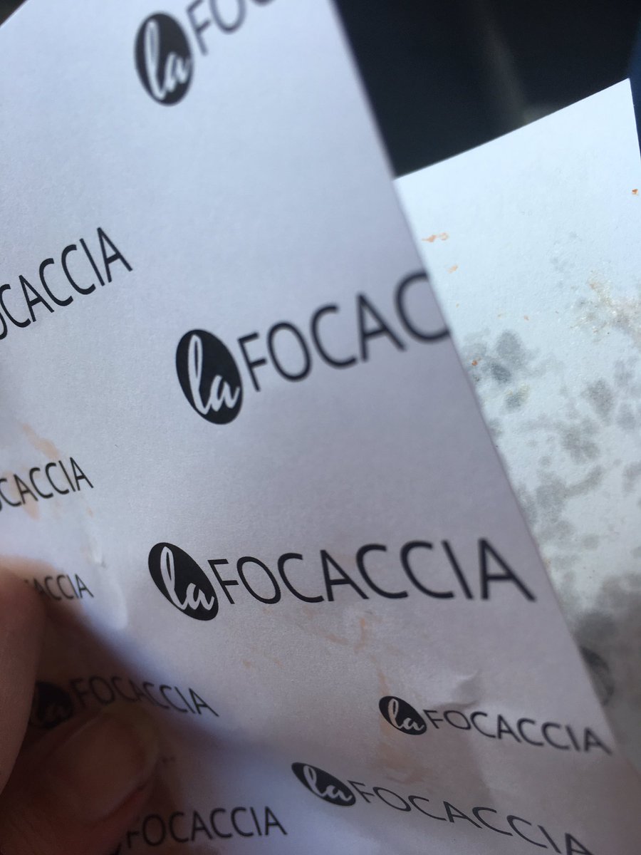 Madelfine's tweet photo. La focaccia la conosciamo già bene, è arrivando in fondo che puoi dire: è la migliore. Lo è @La_Content #RaccontaLA #LAcontentAcademy19 https://t.co/HYhhnCqo9O