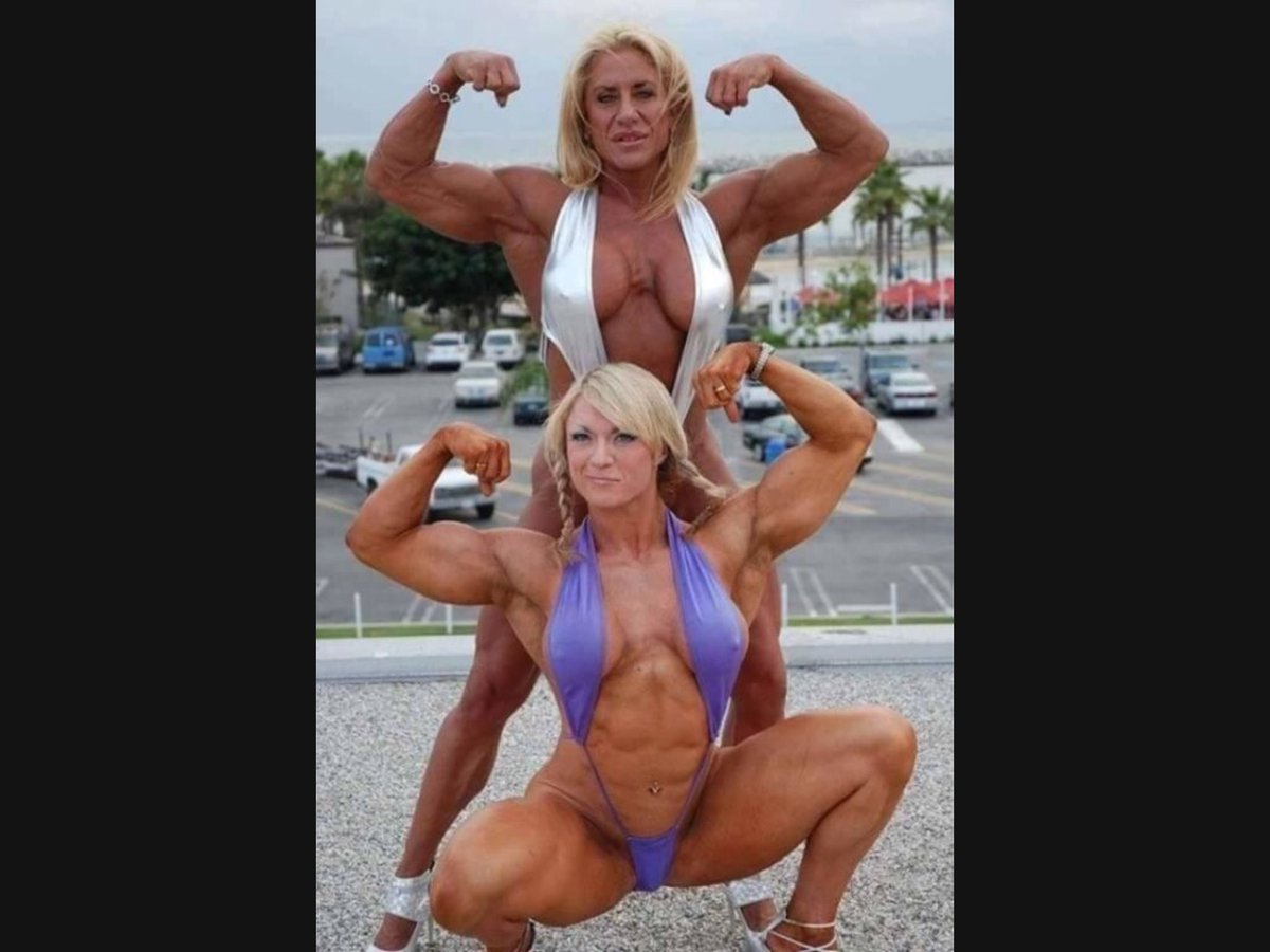 Две бодибилдерши и мужчина Couples Body