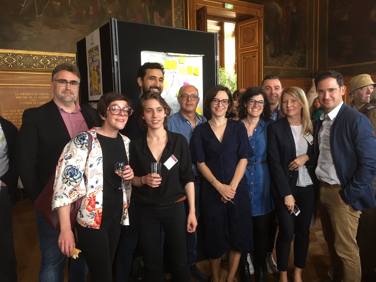 MaisonAssos12's tweet photo. @Aurelie_Solans @Celia_Blauel @PaulineVeron @Anne_Hidalgo @AparisClimat Les Directrices et directeurs des MVAC en mode « facilitation » des tables rondes @ParticipezParis @MVAC18e @Mvac_9 @Cam_O_Carre @Ania_Budzynska https://t.co/Xq4hre5OEW