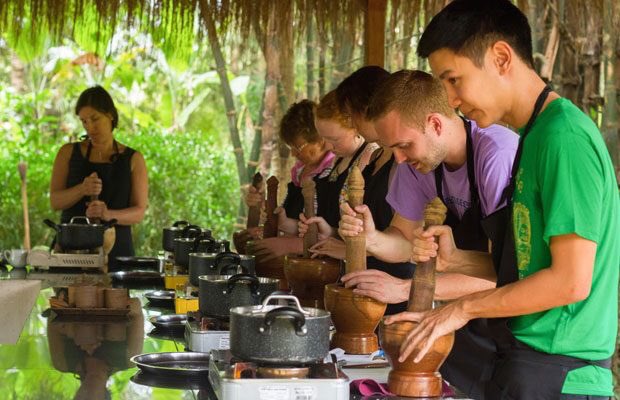 sighseeingcam1's tweet photo. What is "Village Cooking Class"? The Village Cooking Class is a teaching of how to cook the real Khmer foods.
#cambodiacookingclass #siemreapcookingclass #angkorwatcookingclass #villagecookingclass #countrysidecookingclass #cambodiatours #siemreap #angkorwat #cambodiatours https://t.co/H1apMzbQVm
