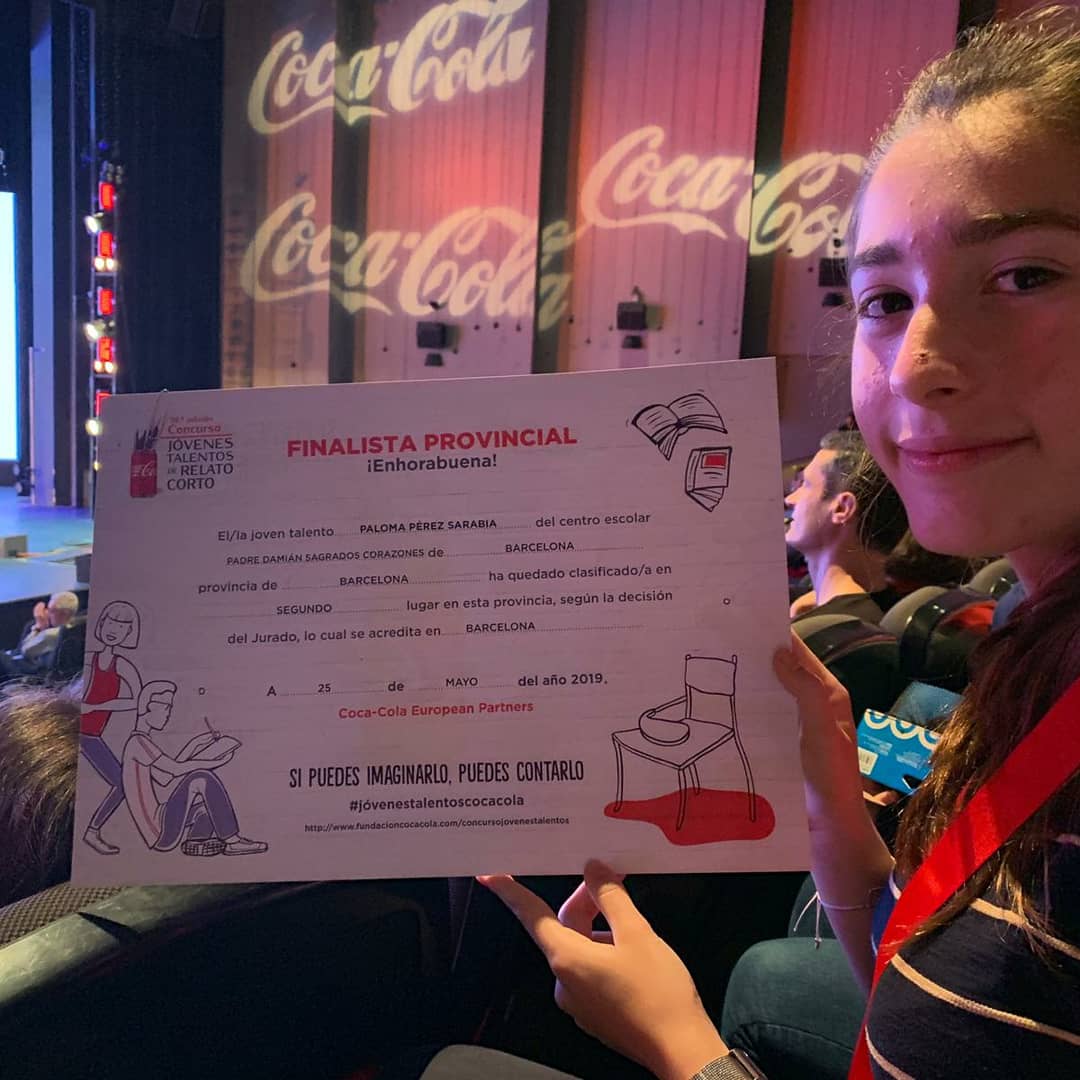 PadreDamianSSCC's tweet photo. La Paloma Pérez de #2nesopd ha quedat la 🥈 de 2000 psrticipants en la 59 edició del concurs Jóvenes Talentos de relato corto organitzat per la Fundació @CocaCola_es ✍️! Moltes felicitats i a seguir potenciant el teu talent! #talent #orgull #esforç #concursococacola https://t.co/2BKPjaSVLv