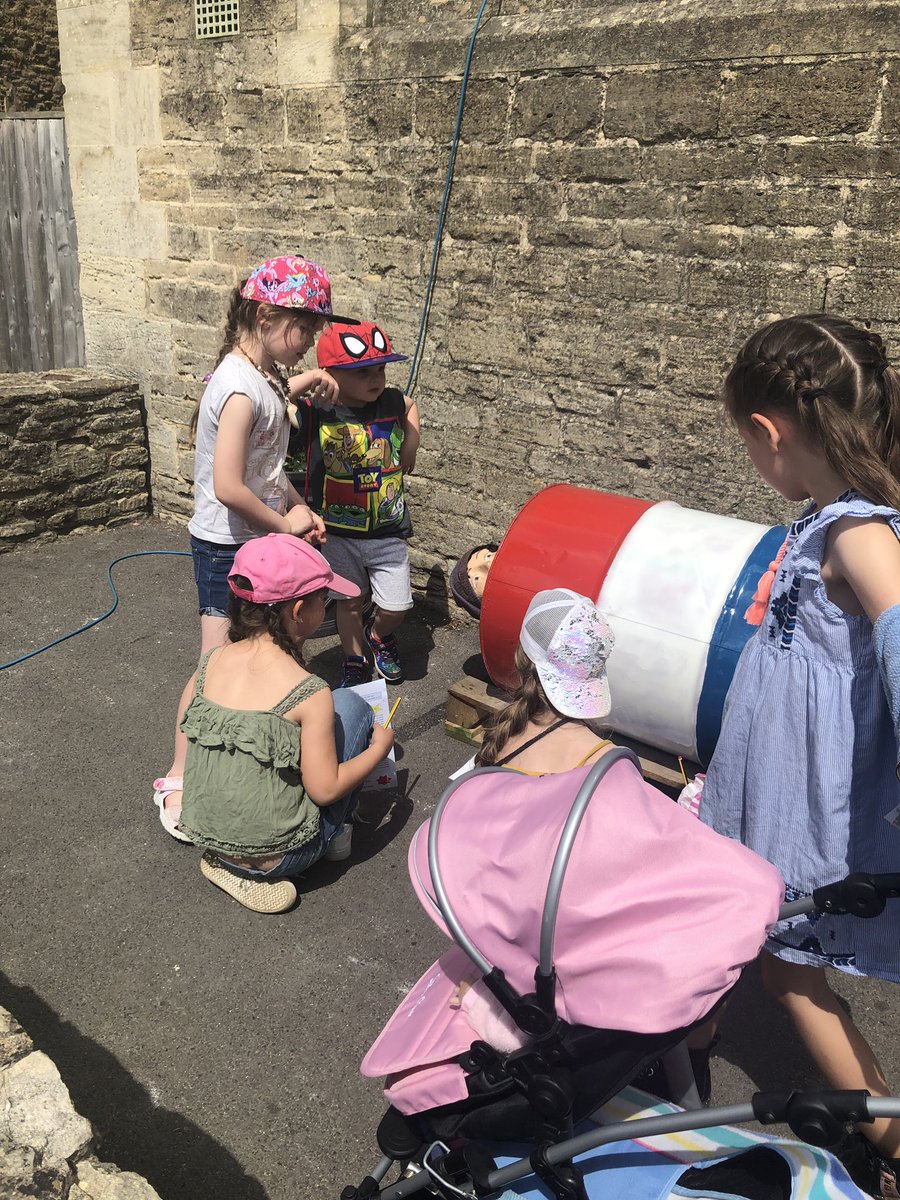 jozzub's tweet photo. Looking for clues at Lacock scarecrow trail #scarecrows#bank holiday fun #family time https://t.co/CnXUa5sfvM