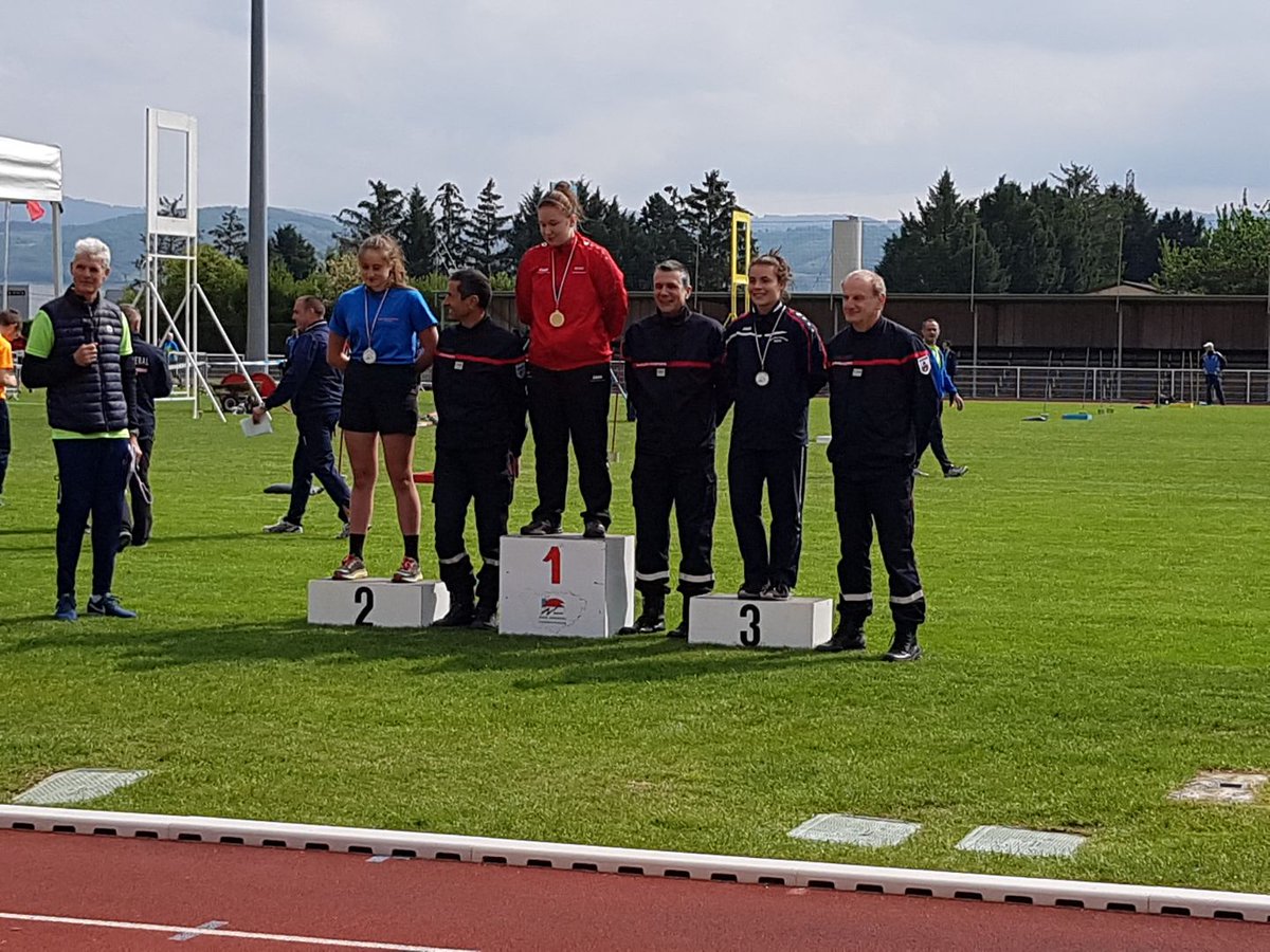 udsp_38's tweet image. L @udsp_38 et @sdis38  sont bien représentés à la finale régionale du challenge de la qualité à Brioude @udsp43 @SDIS43 avec déjà déjà trois 3e places : Minime F #PSSP et Juniore F vitesse - Cadette F poids -1e place en poids Nicolas Dewulf cadet. Bravo à tous, classés ou non.