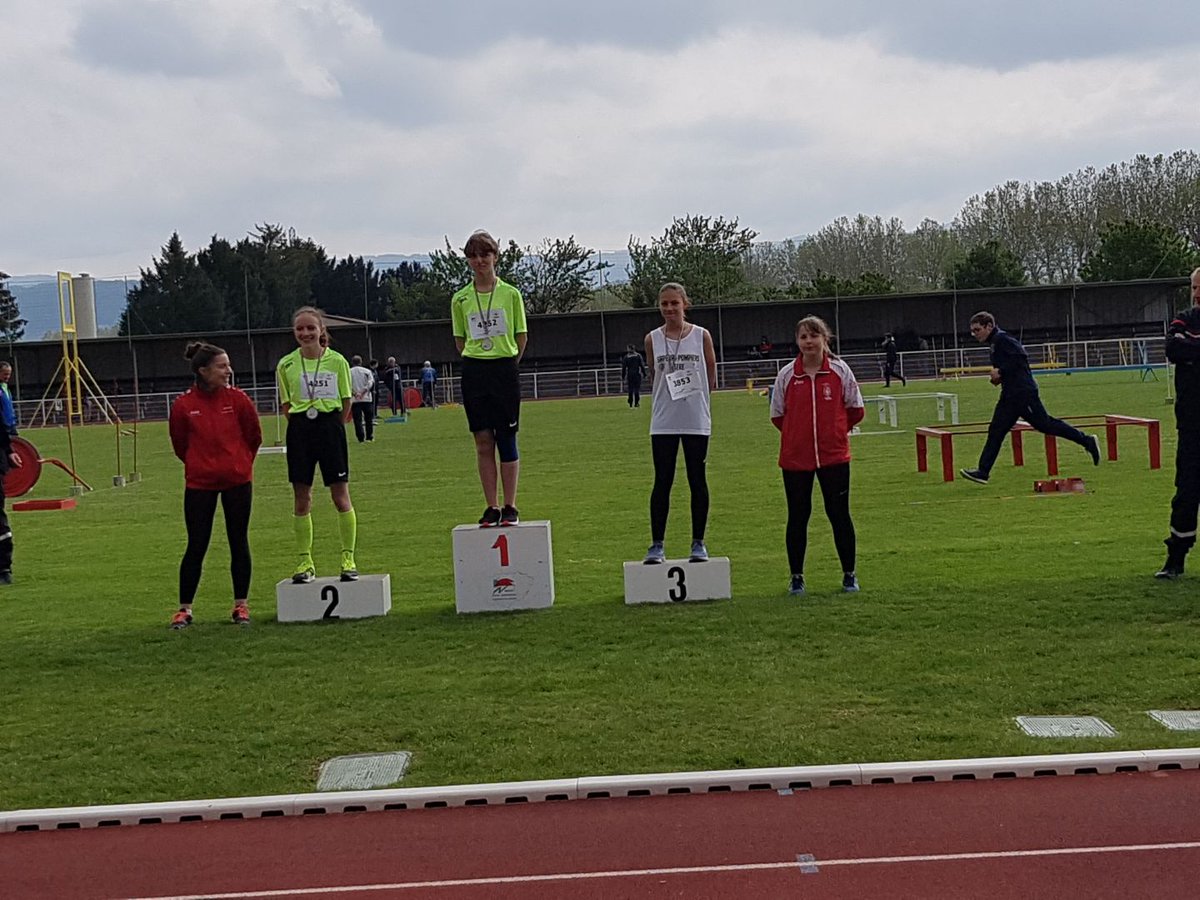 udsp_38's tweet image. L @udsp_38 et @sdis38  sont bien représentés à la finale régionale du challenge de la qualité à Brioude @udsp43 @SDIS43 avec déjà déjà trois 3e places : Minime F #PSSP et Juniore F vitesse - Cadette F poids -1e place en poids Nicolas Dewulf cadet. Bravo à tous, classés ou non.