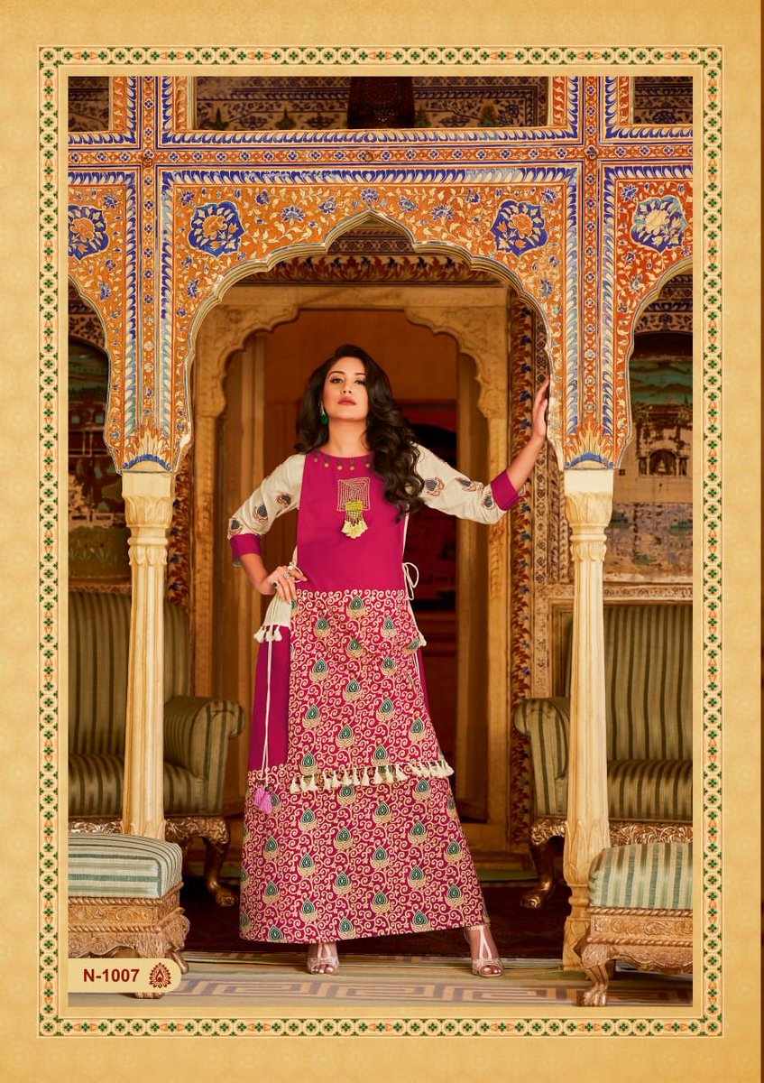 TeamSChandna's tweet photo. [Instagram]
25/06/2019
📸| Exclusive picture shared by @kianafashionhouse 
Nazrana Catalogue featuring @SurbhiChandna 💜 
@bluswanmedia
.
.
#SurbhiChandna #SCians #bestactress #fashiongoals #fashionblogger #fitnessgoals 
#catalougeshoot #photoshooting https://t.co/nIsMU6fvSv